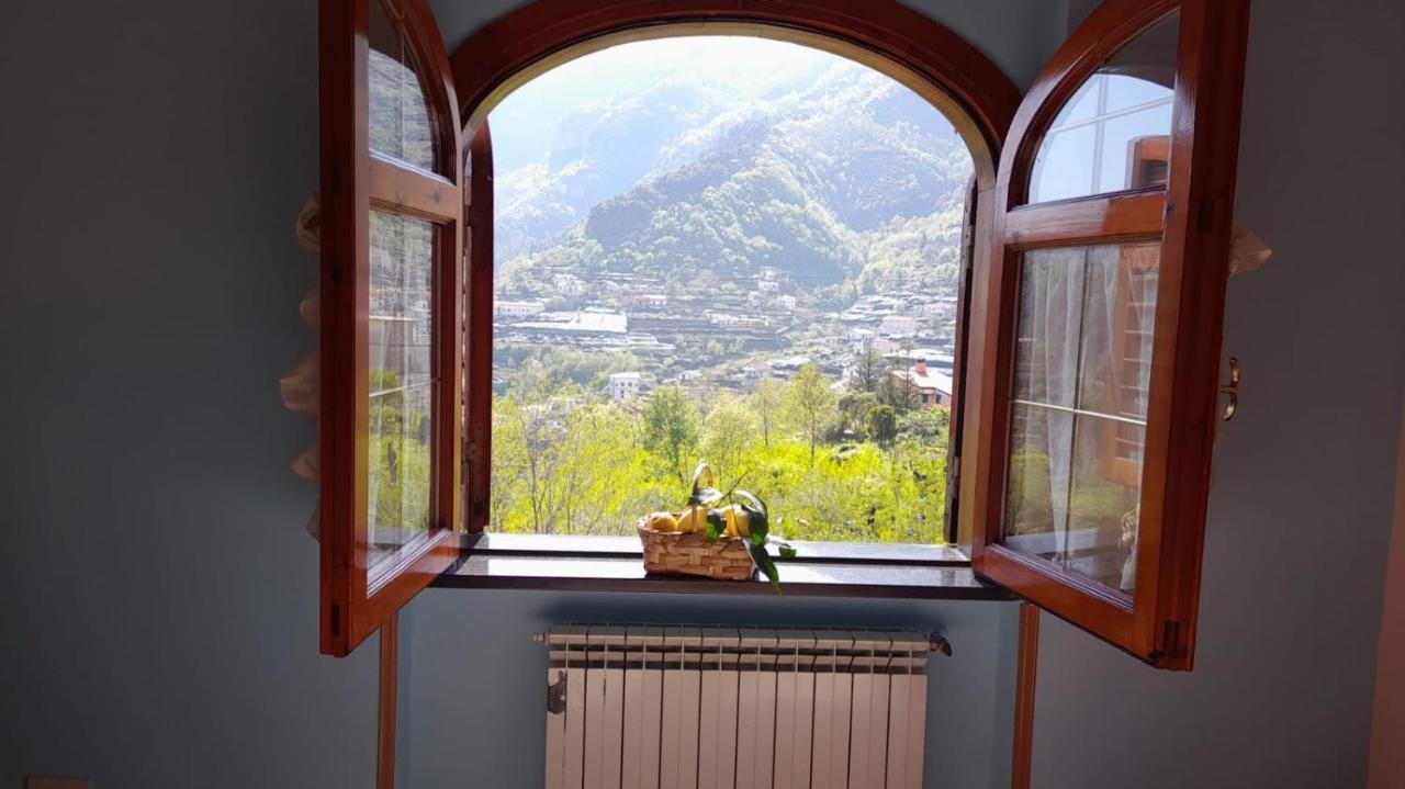 Hotel Affittacamere Novella Tramonti Bagian luar foto