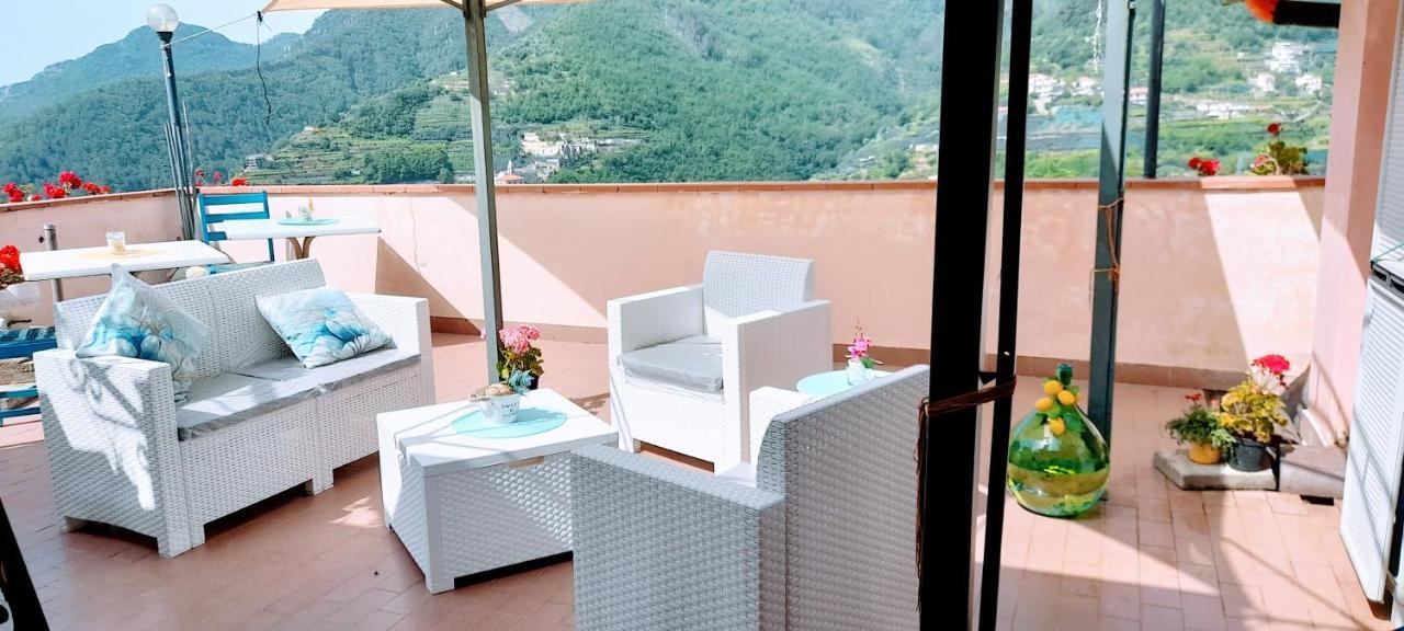 Hotel Affittacamere Novella Tramonti Bagian luar foto