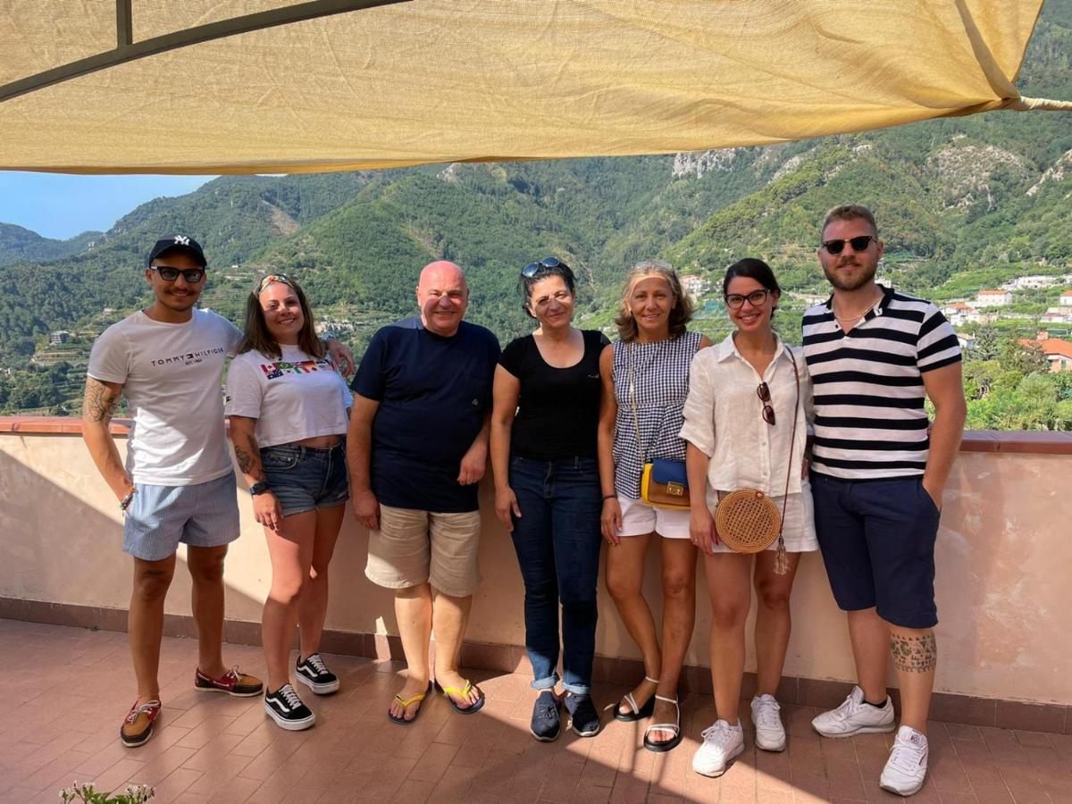 Hotel Affittacamere Novella Tramonti Bagian luar foto