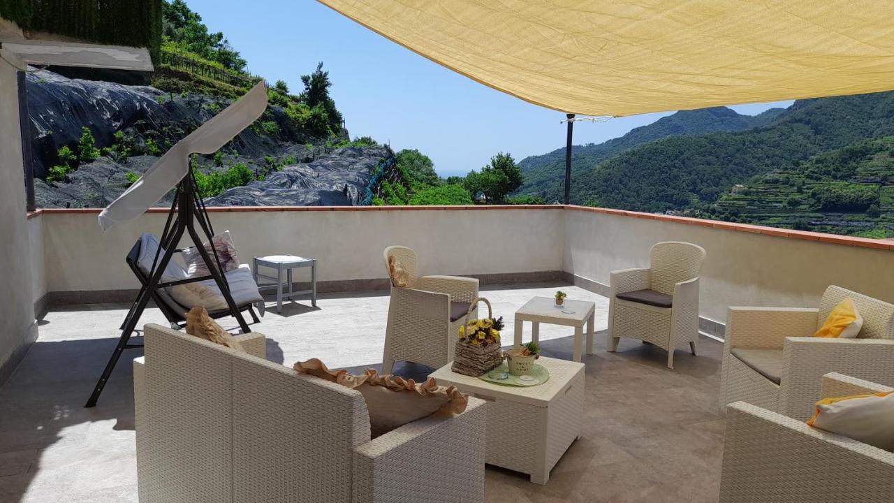 Hotel Affittacamere Novella Tramonti Bagian luar foto